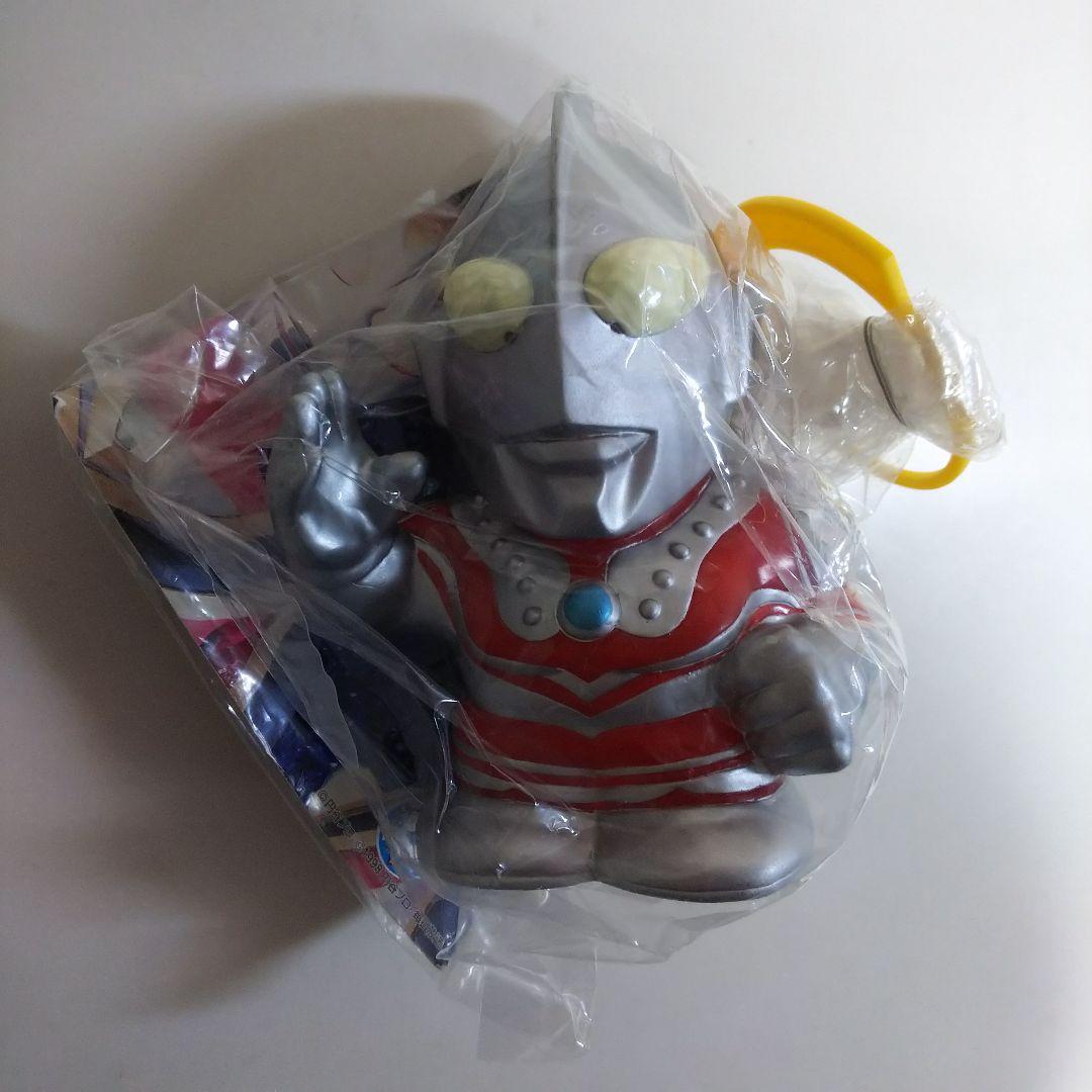 「ウルトラマン」ソフビ貯金箱コレクション８個セット（非売品・新品・１９９９年）