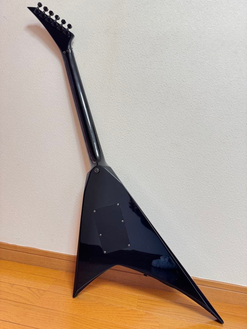 FERNANDES Limited Edition V型エレキギター