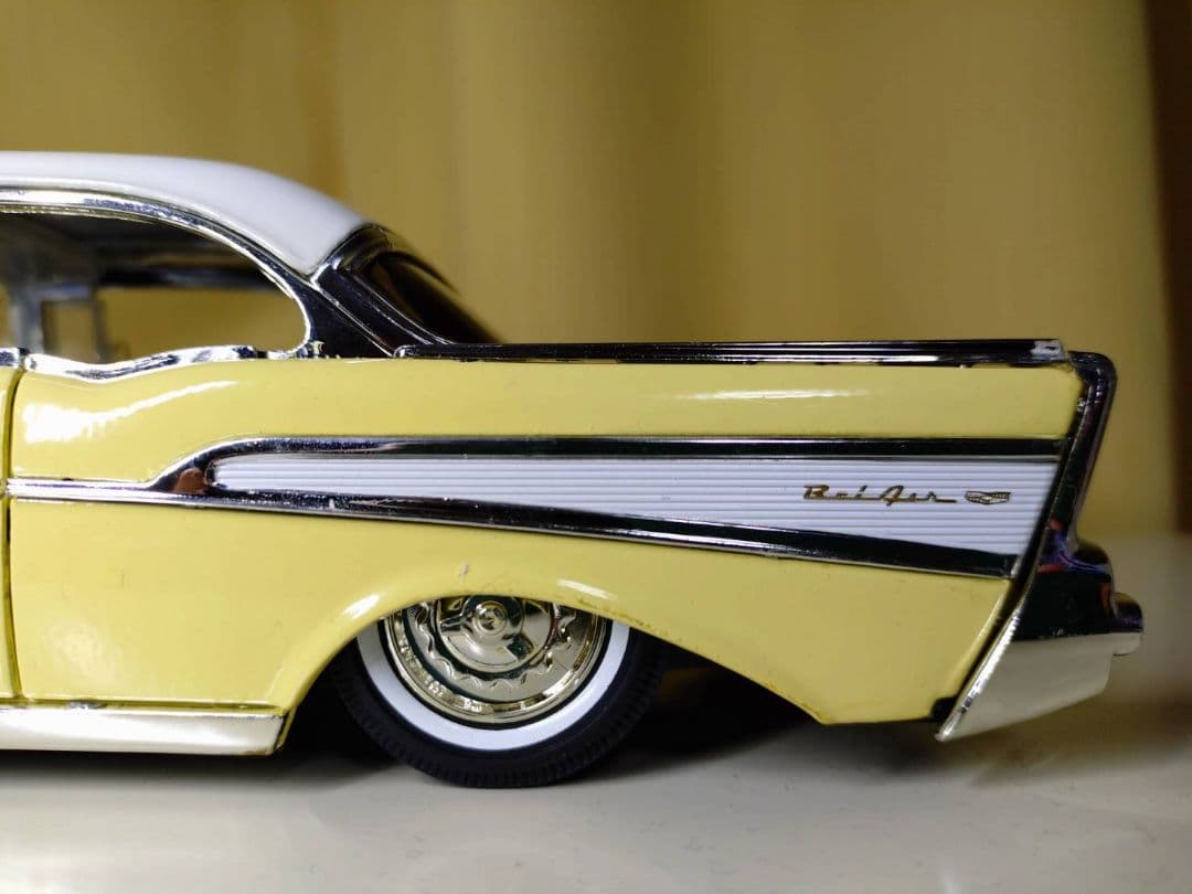 1957 シボレー・ベルエア Jada toys 1/24