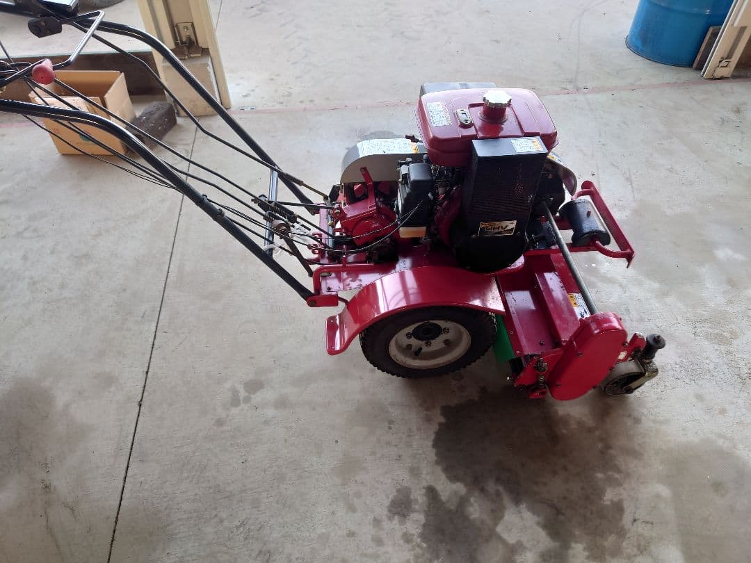 バロネス　LM81 芝刈機