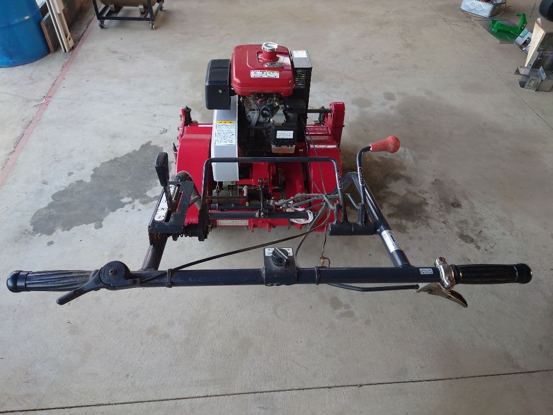 バロネス　LM81 芝刈機