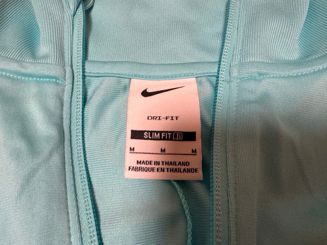 新シーズン　ブライトン25/26 トレーニングジャケット