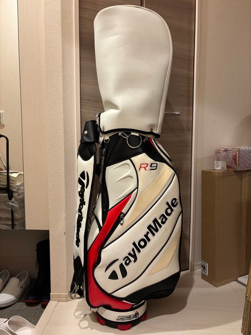 TaylorMade R9 ゴルフバッグ・クラブセット