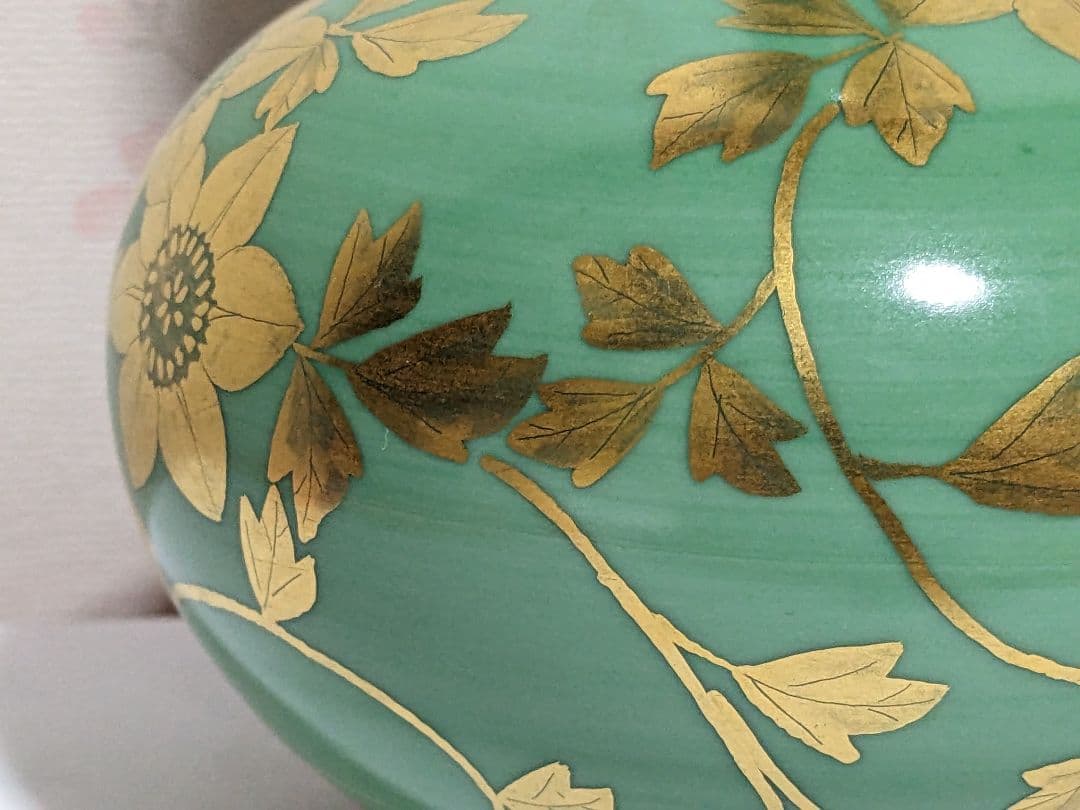 ⭐九谷焼重鎮 名工 吉田美統 人間国宝 金彩絵付 花器 花活 置物飾り 骨董品