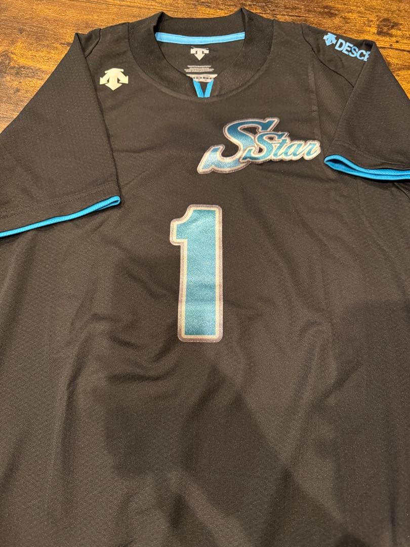 大幅値下げ　14枚バレーボールユニフォーム　半袖