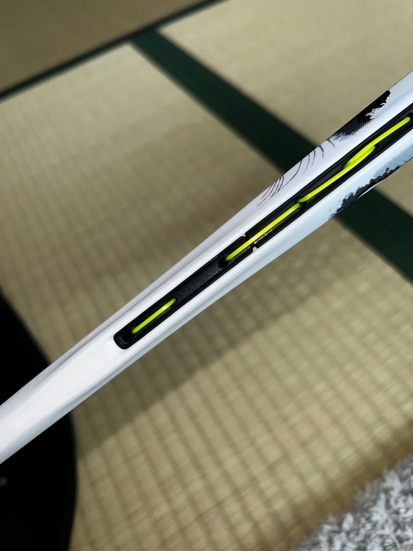 GEOBREAK 80S ホワイト テニスラケット　UL1