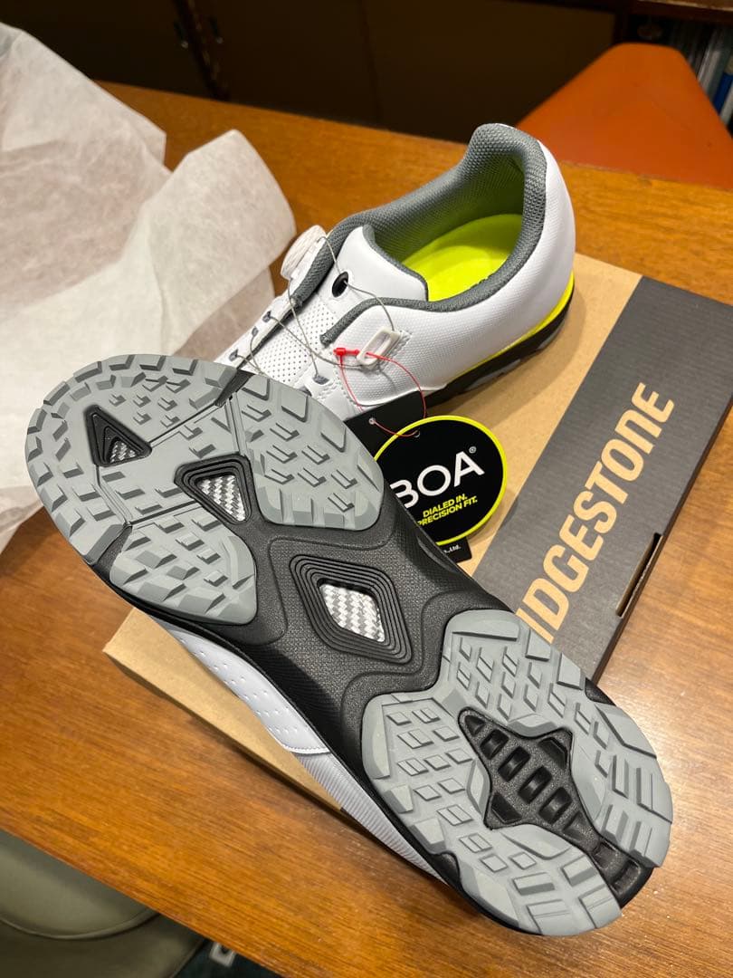 【新品未使用】ブリヂストンゴルフ スパイクレスシューズ SH2505 メンズ