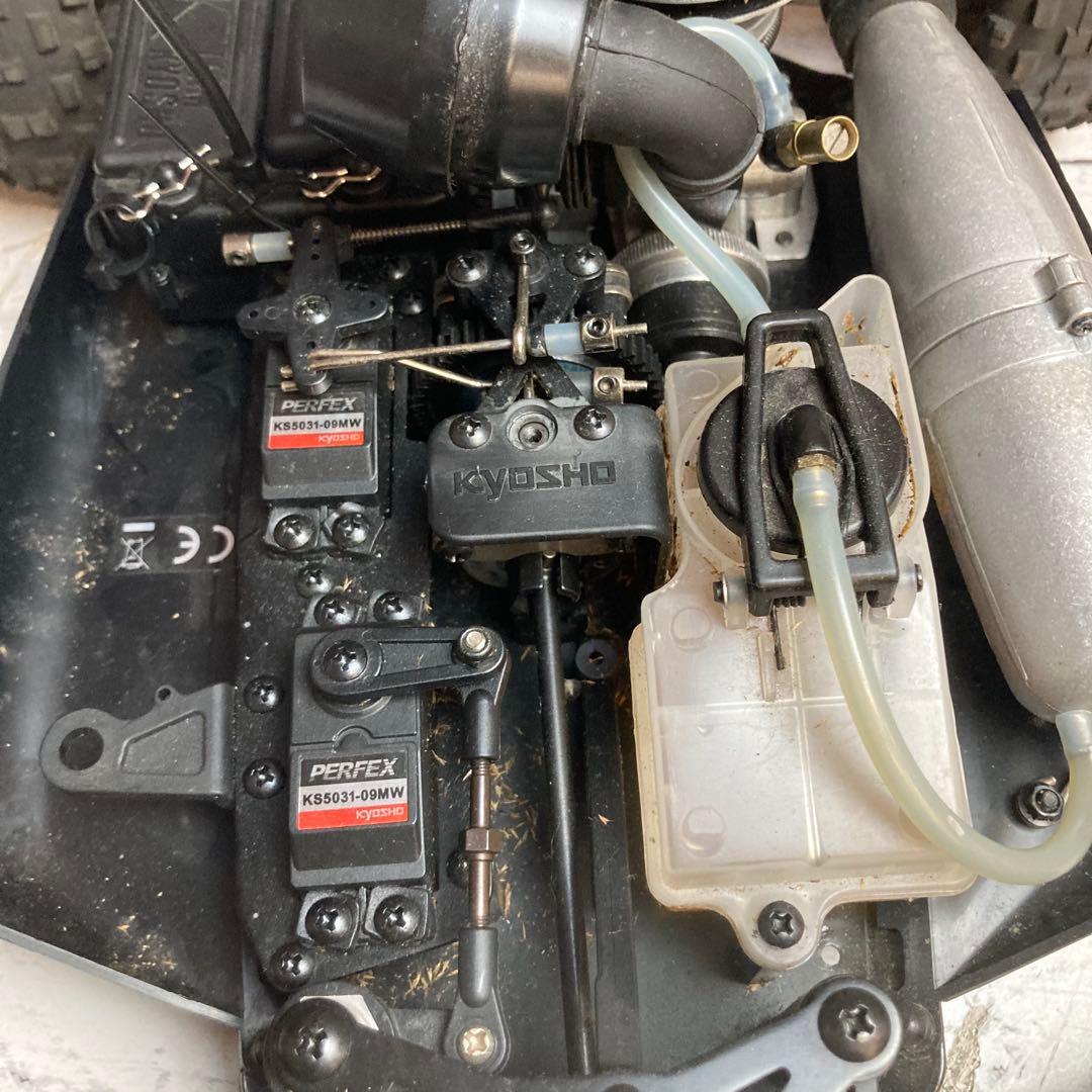 京商エンジン 4WDレーシングバギー レディセット インファーノ NEO 3.0