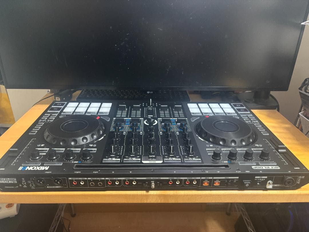 【6/22まで値下げ】RELOOP Mixon 8 Pro DJコントローラー