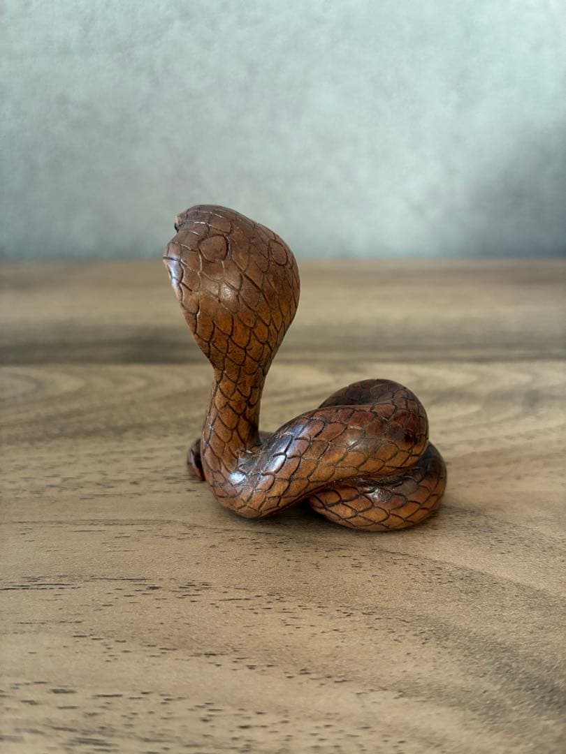 木彫 根付 蛇　座銘「石川」