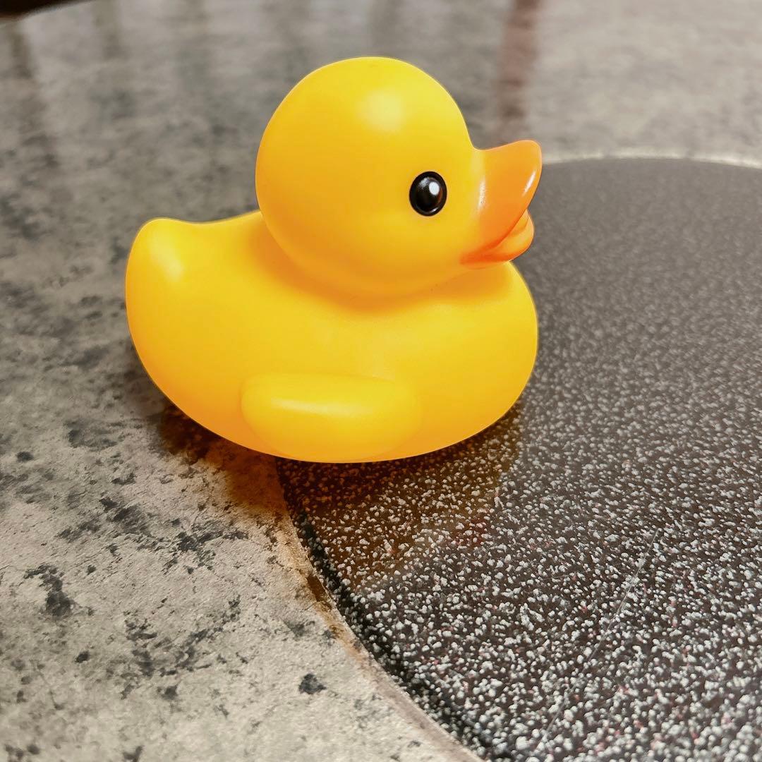 お風呂のおもちゃ アヒル 音が鳴る かわいい 黄色 ベビー