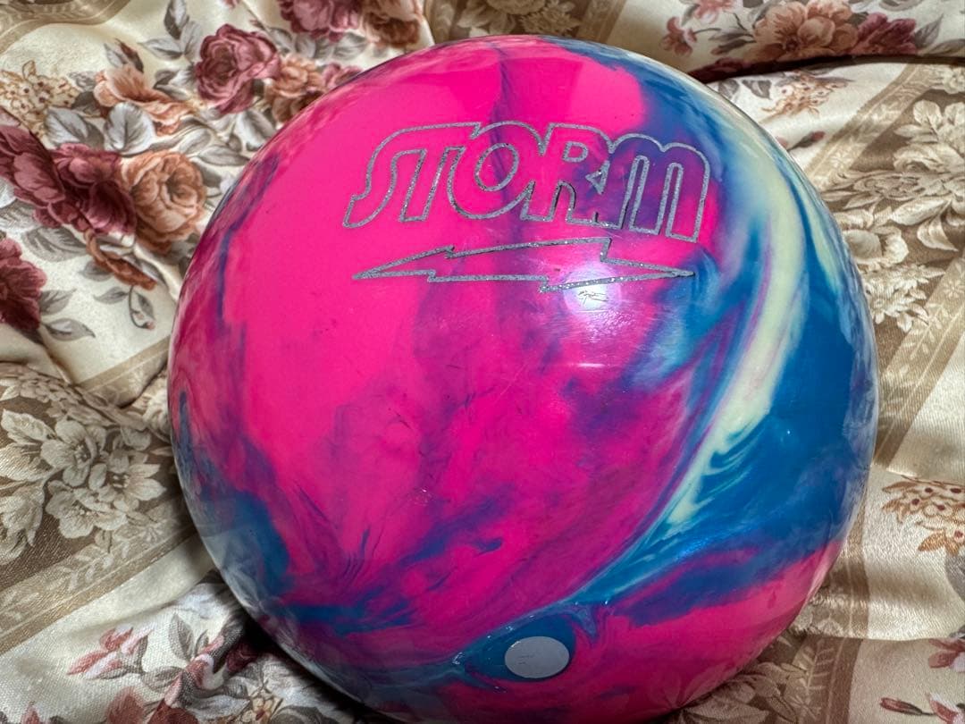 SUPER LOCK NEX ボウリングボール12ポンド ストーム