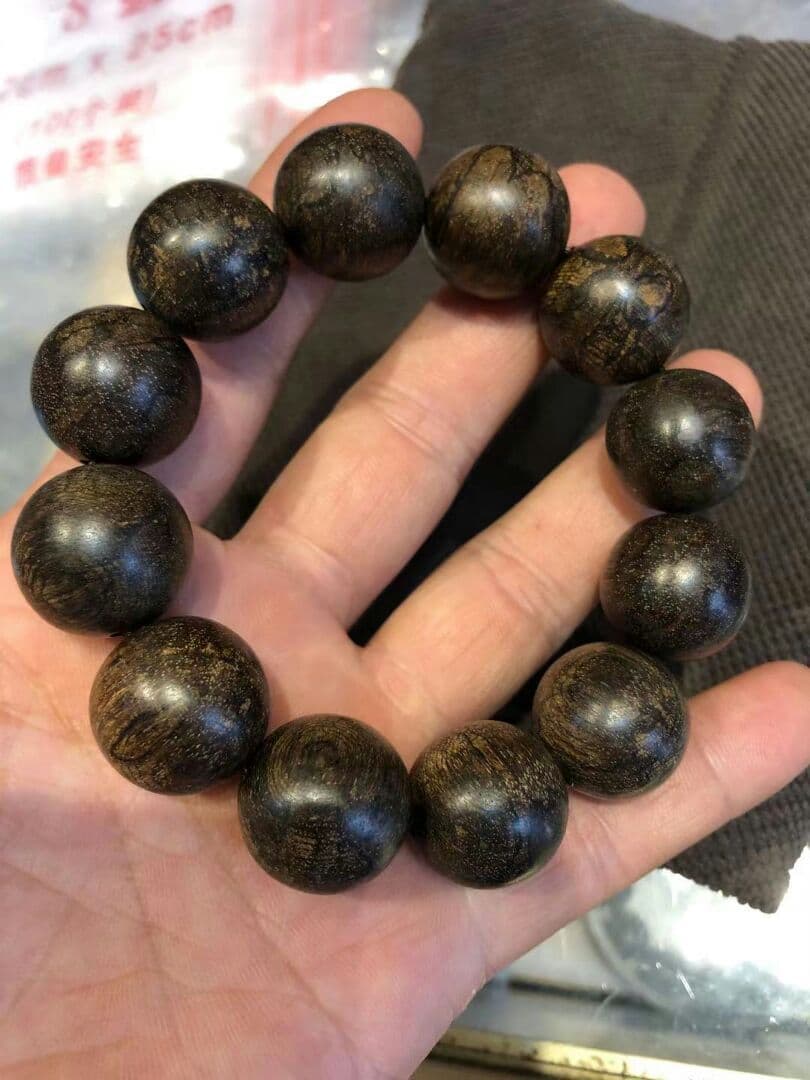 本物保证ダラカンの手串つき 天然野生沉香ゆし油脂が豊富収蔵品