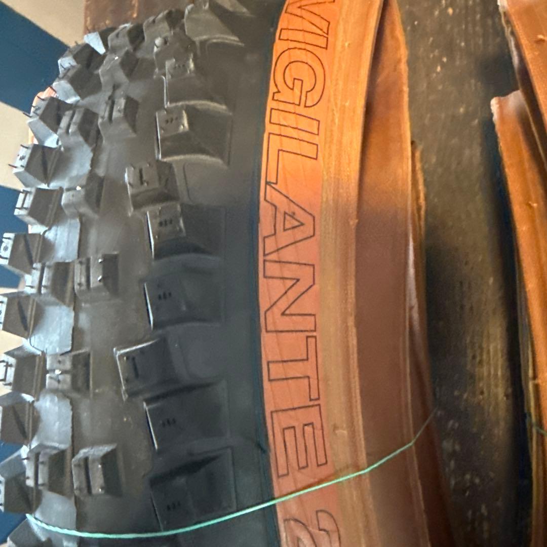 WTB タイヤ　タン　27.5×2.5 ２本セット