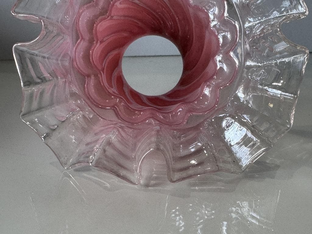 ⑦ 英国アンティーク　ピンクとオパールセンド　ランプシェード フリル