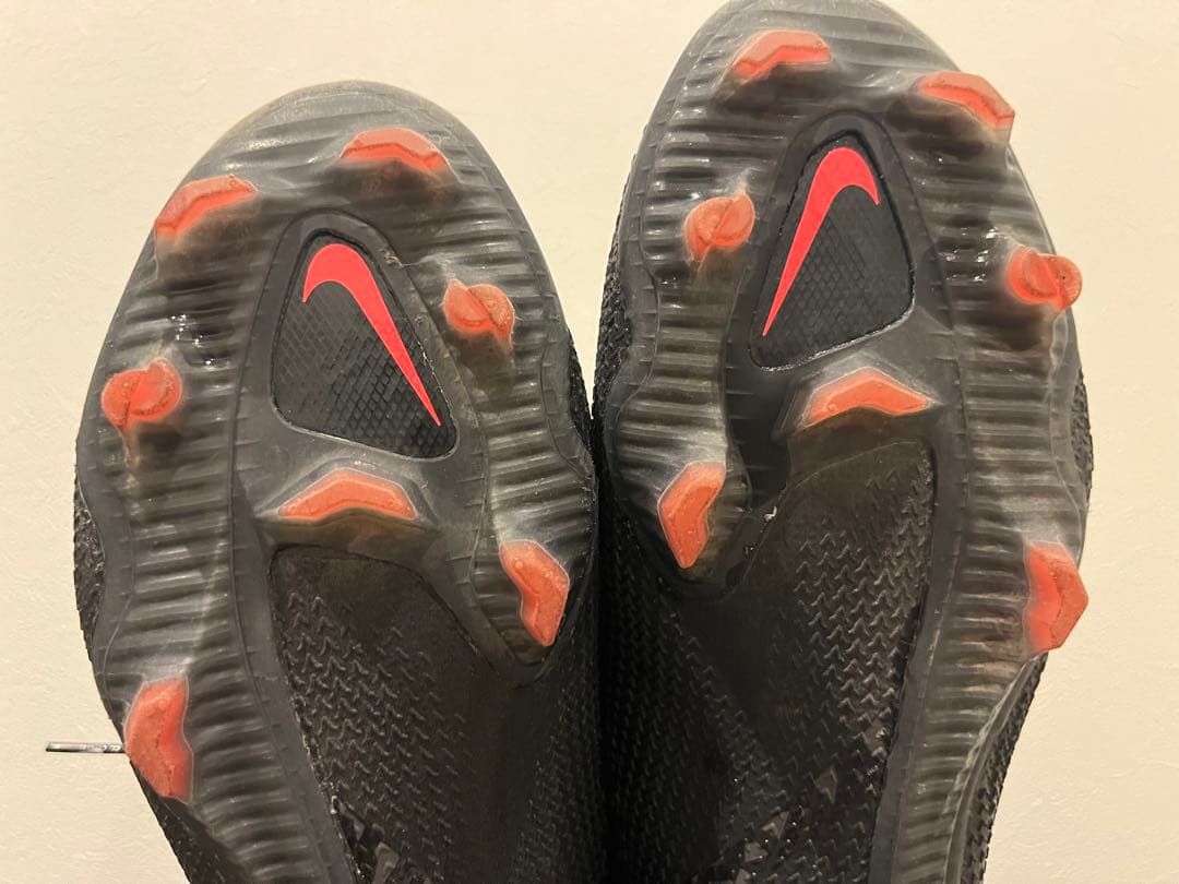 ナイキ　ファントムGT 25.5