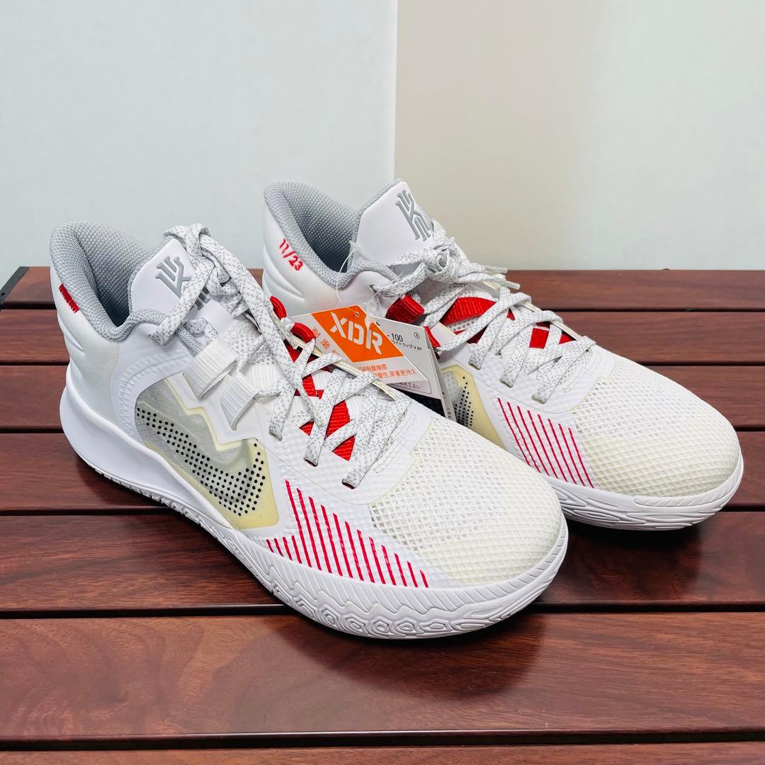 新品 NIKE スニーカー カイリー バスケットシューズ 25.5cm ナイキ