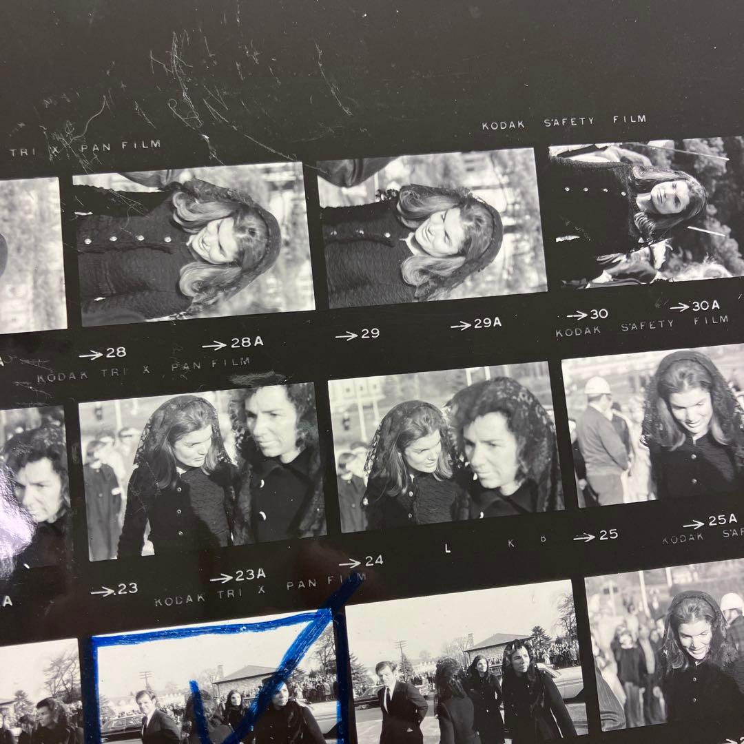 ジャクリーン・ケネディのスナップ写真（コンタクトプリント）
