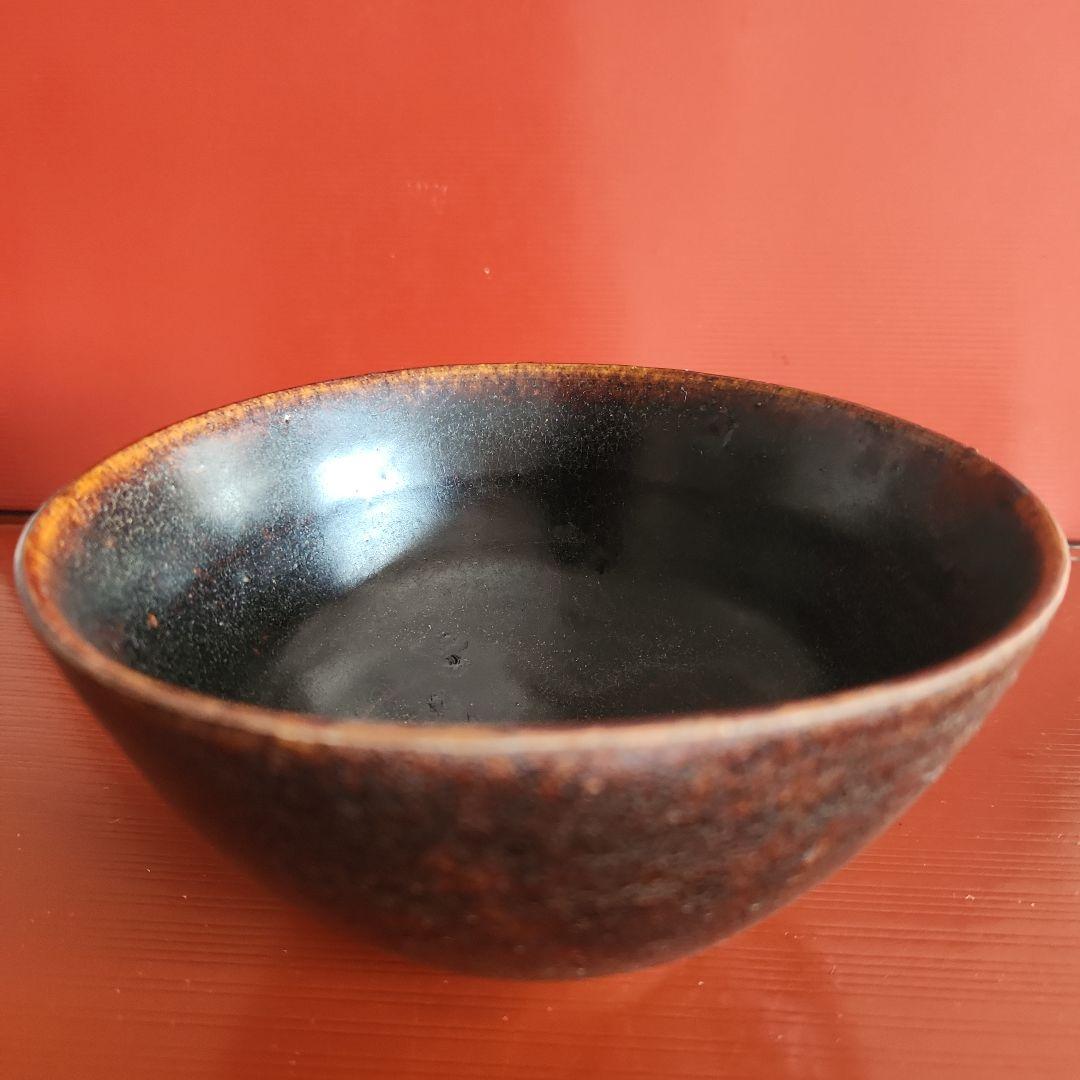 クメ-ル黒褐秞陶器茶碗