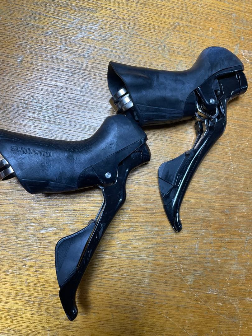 Shimano sti-r7000 105 11速　fd-6800