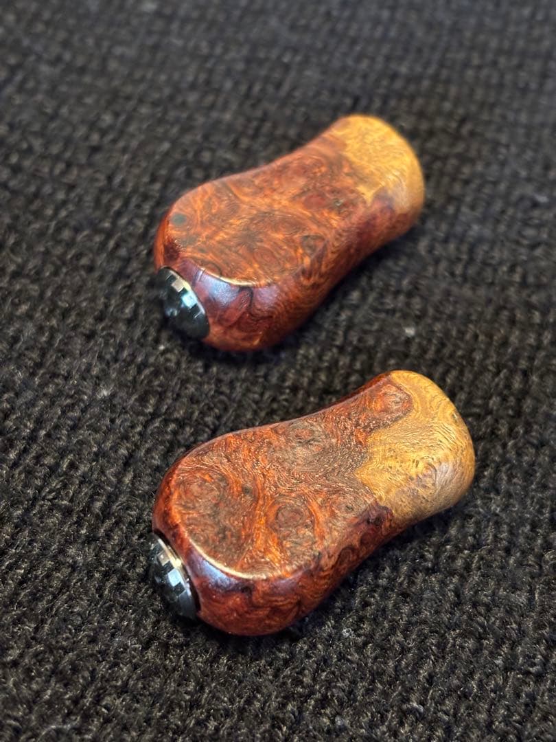 スプリームスタイル 本花梨瘤紅白ウッドハンドルノブ2個セット