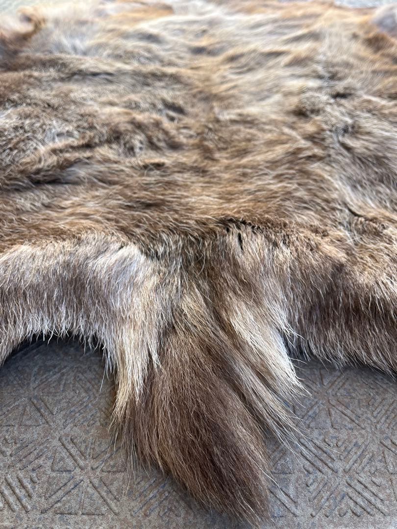 UPIダーラムトナカイファーワード L毛皮ラグ