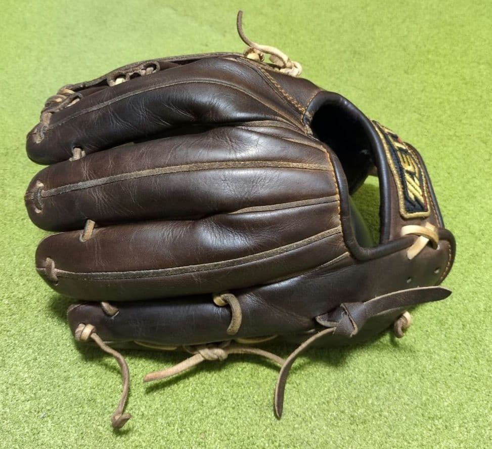 ZETT PROSTATUS硬式内野 吉川タイプ 元値￥57,200