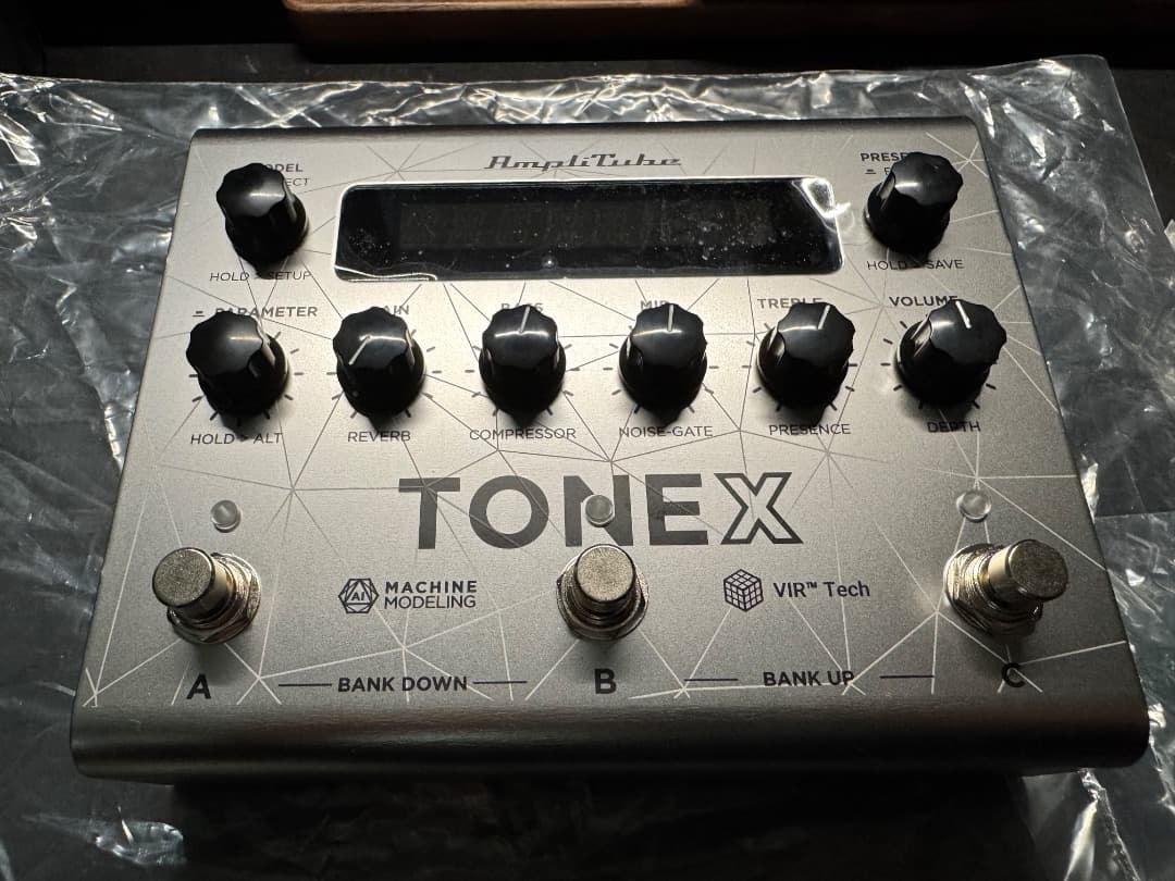 h*i様 IK MULTIMEDIA TONEX Pedal Bass Edit
