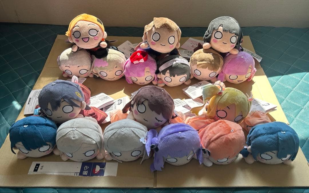 ラブライブ　寝そべりぬいぐるみ