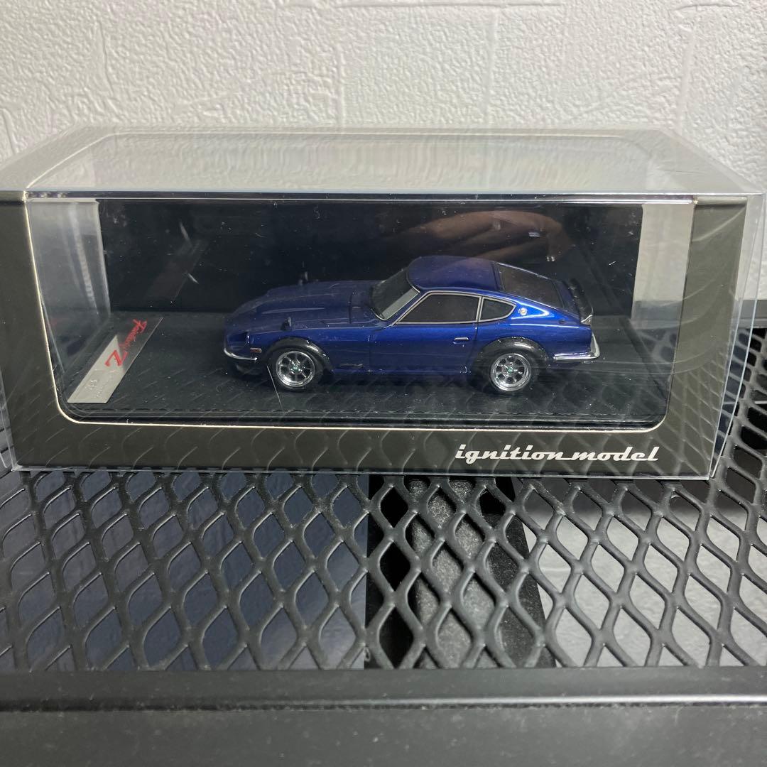 イグニッションモデル 日産 フェアレディZ S30 ブルー ミニカー 1/43