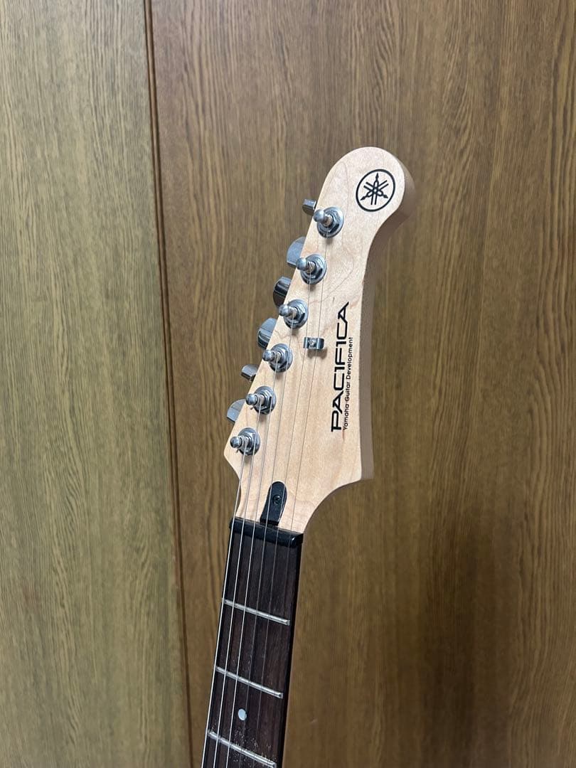 Yamaha pacificaサンバースト PAC112V 01072