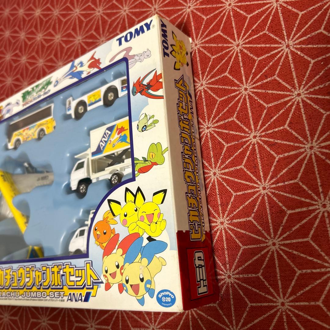 612 トミカ ピカチュウジャンボセット ANA