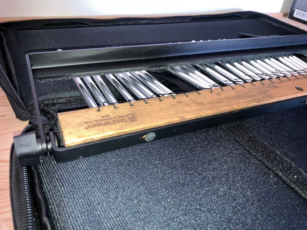 TREEWORKSウインドチャイム 34本 木製フレーム ダンパー付き