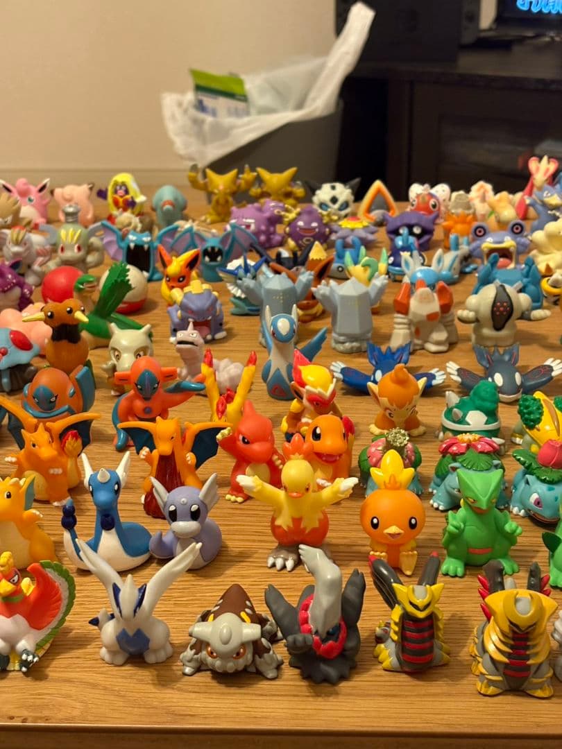 ポケモン指人形セット売り 約180体　クリア　パールカラーもあり