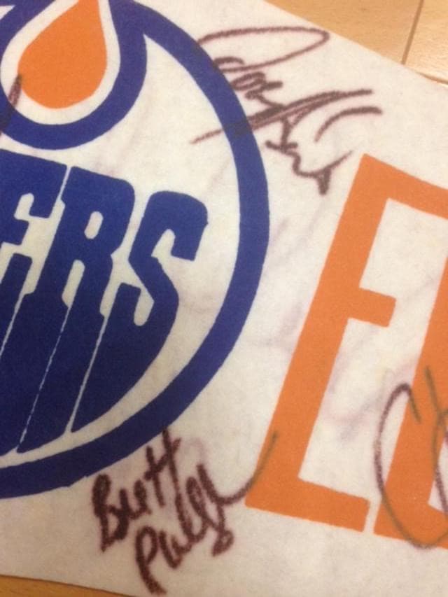 エドモントン・オイラーズ1979年のペナント （グレツキー選手ルーキーサイン）