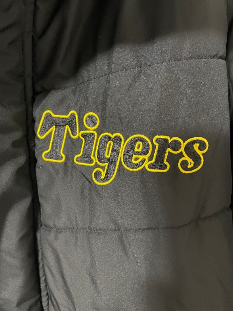 阪神タイガース ブレスサーモ中綿ロングコート Mサイズ【収納袋付き】