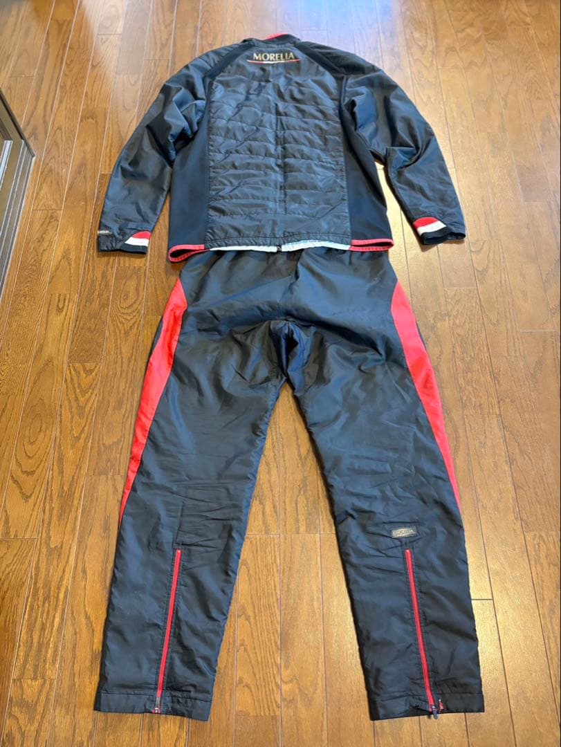 モレリア　セットアップ サイズO 美品