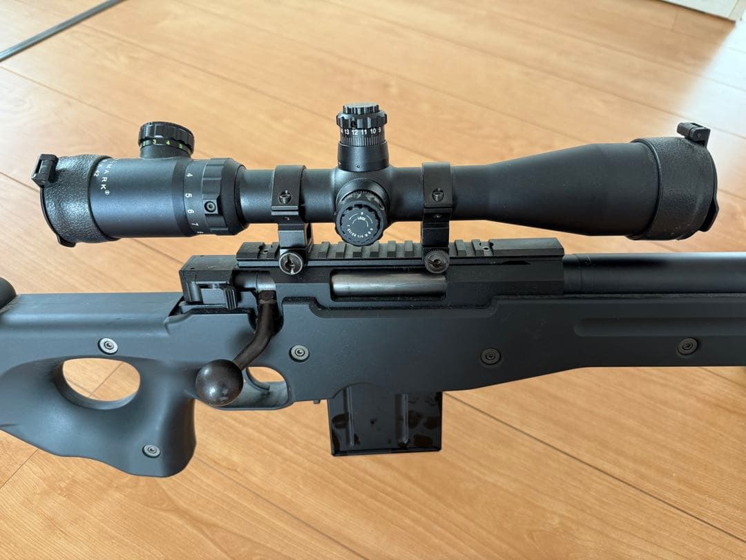 L96 AWS ボルトアクションエアライフル　サイトマーク製スコープ