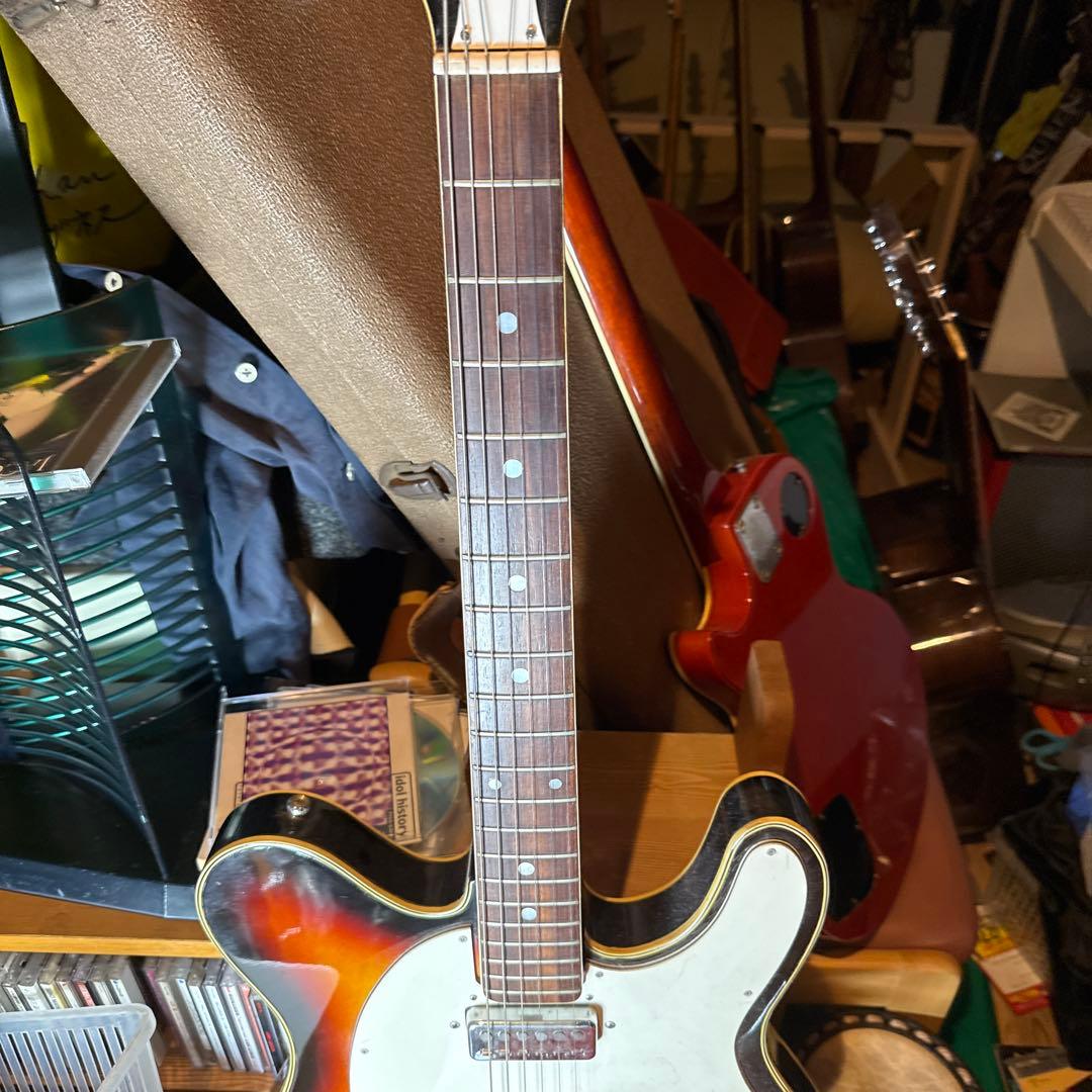 歴史的ギターGreco 最初の電気ギター　ソリアコです！