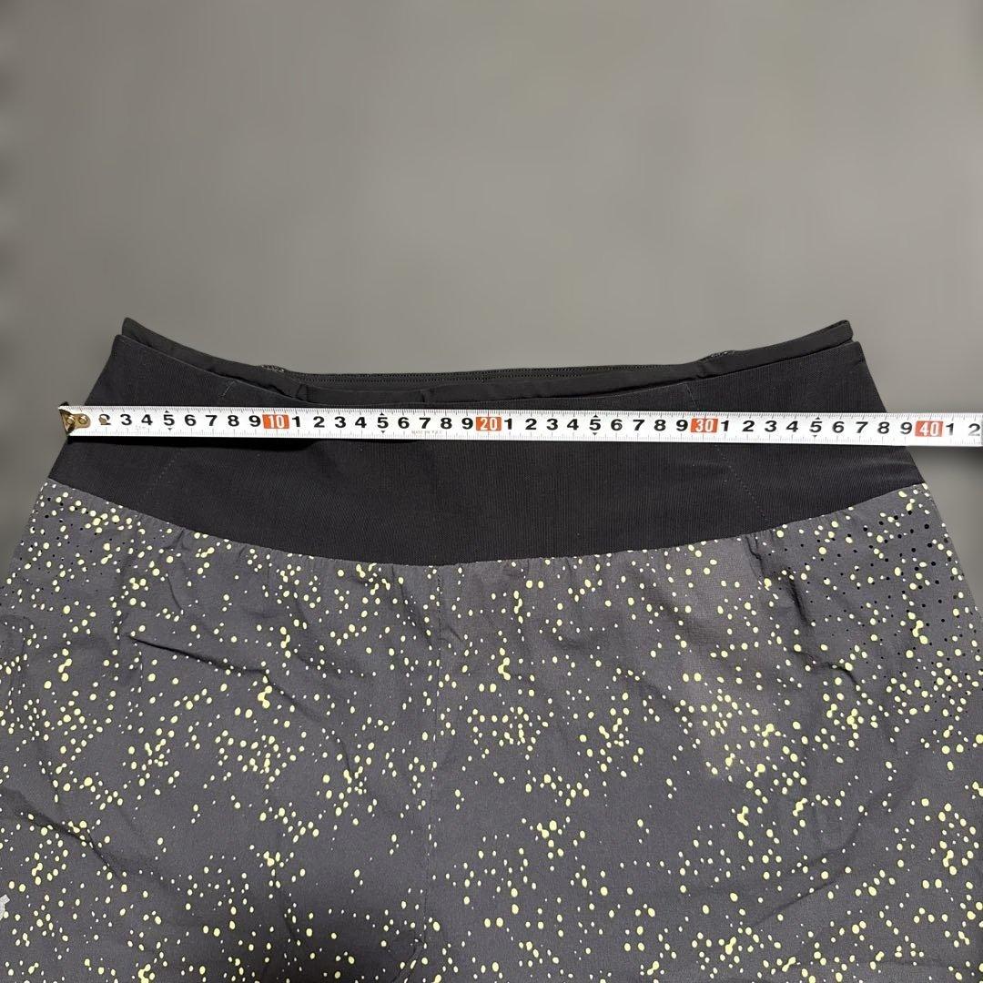 【美品】on 360度ウエストポケット　ウルトラショーツ　ランニング