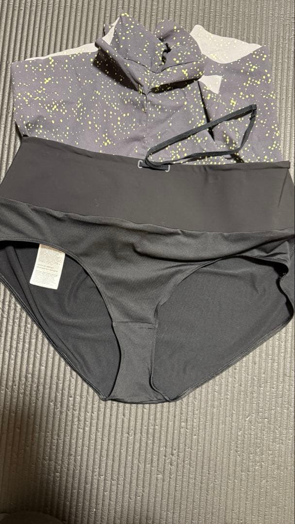 【美品】on 360度ウエストポケット　ウルトラショーツ　ランニング