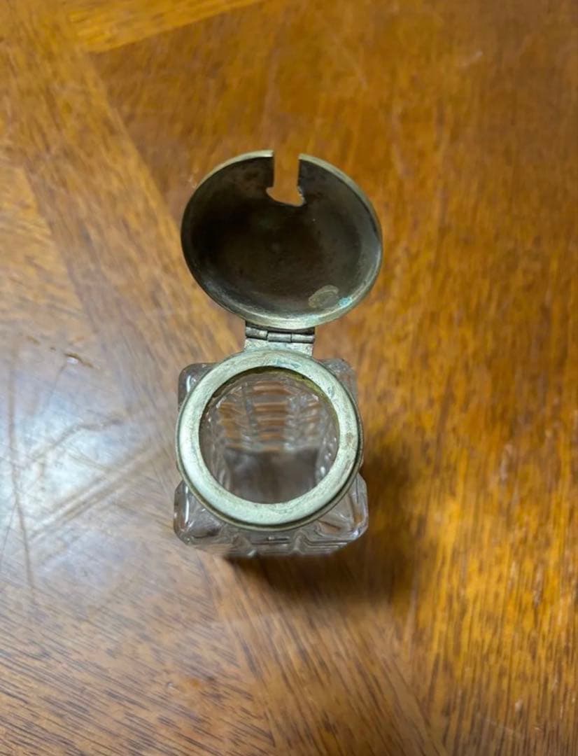 英国アンティーク　ガラス製調味料入れ