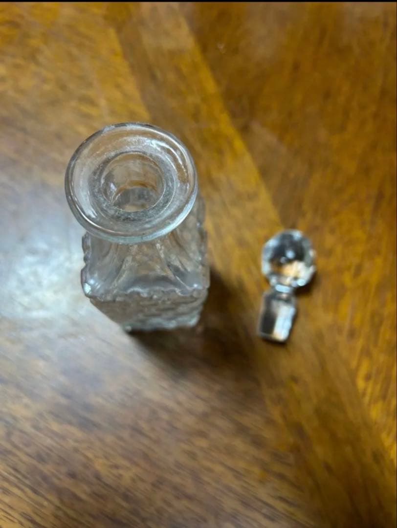 英国アンティーク　ガラス製調味料入れ