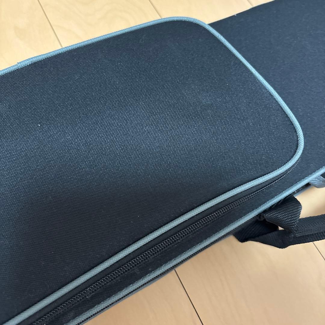 二胡紫檀　極上の高音！音色　ケース ナイロン製 パッド入り金色アジャスター付き