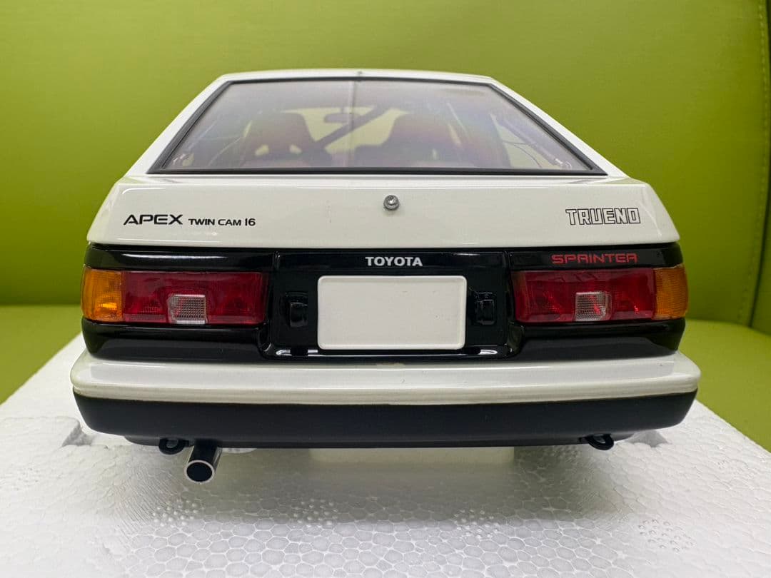 1/18オートアートスプリンタートレノ86イニシャルDファイナルver