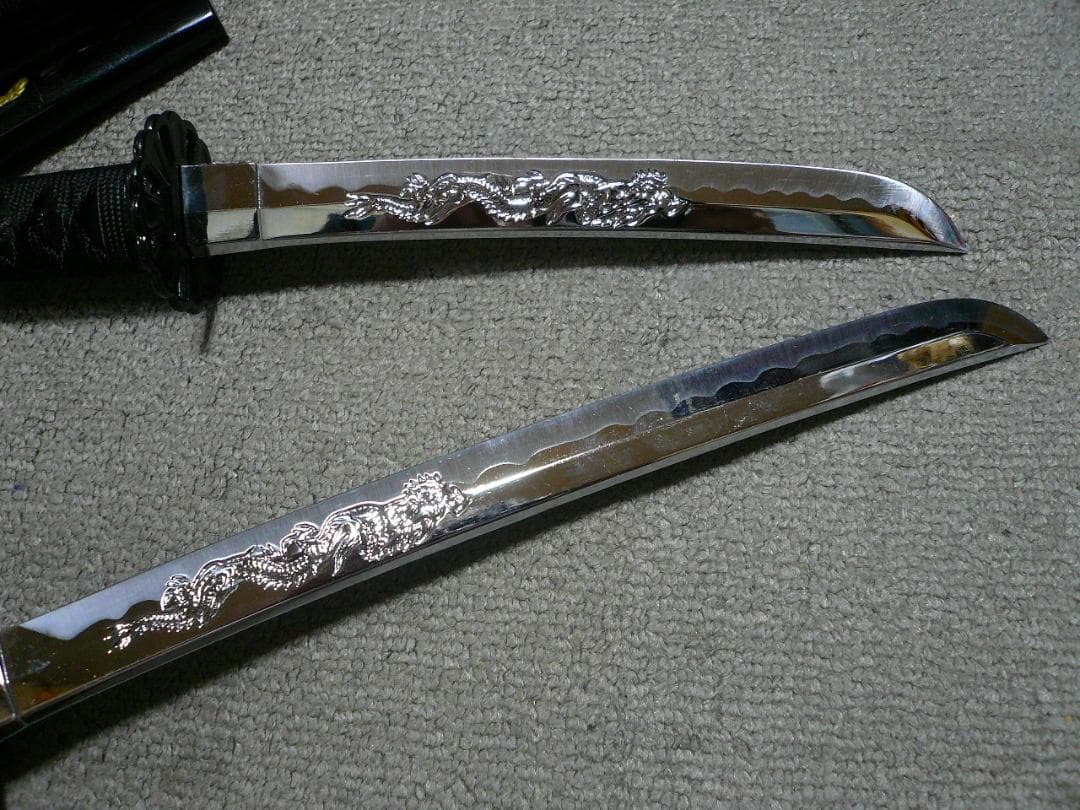 ★ミニチュア 大刀 小刀 龍彫り 模造刀 短刀 日本刀