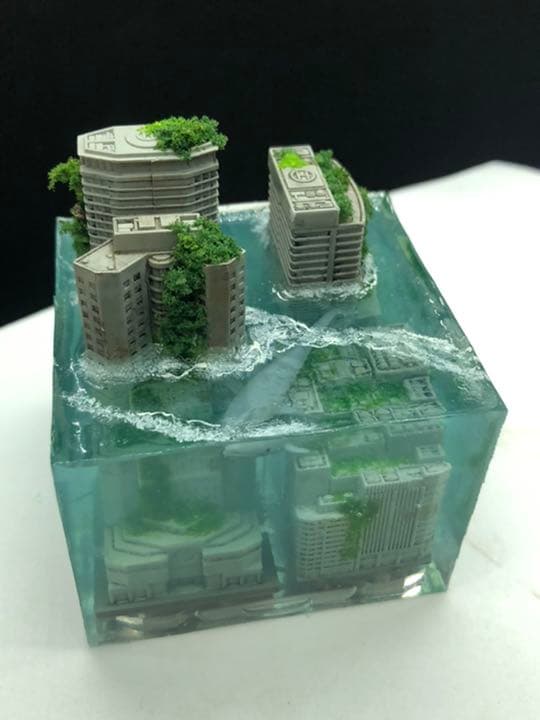 水没都市　クジラも泳ぐ　ジオラマ　LEDライト