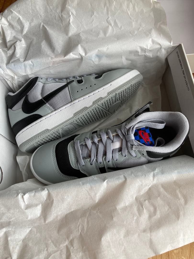 トラヴィススコット× ナイキアタック24.5cm新品未使用