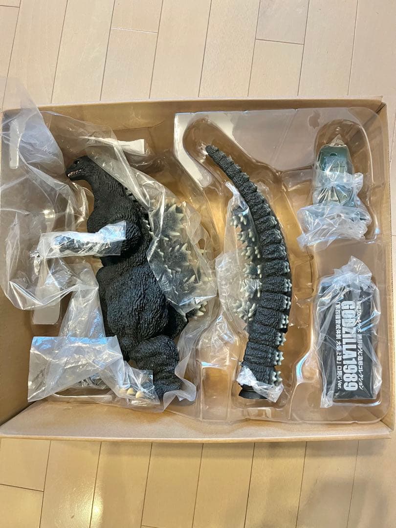 ゴジラ1989 酒井ゆうじ造形コレクション第四種警戒体制大阪上陸口閉じVer.