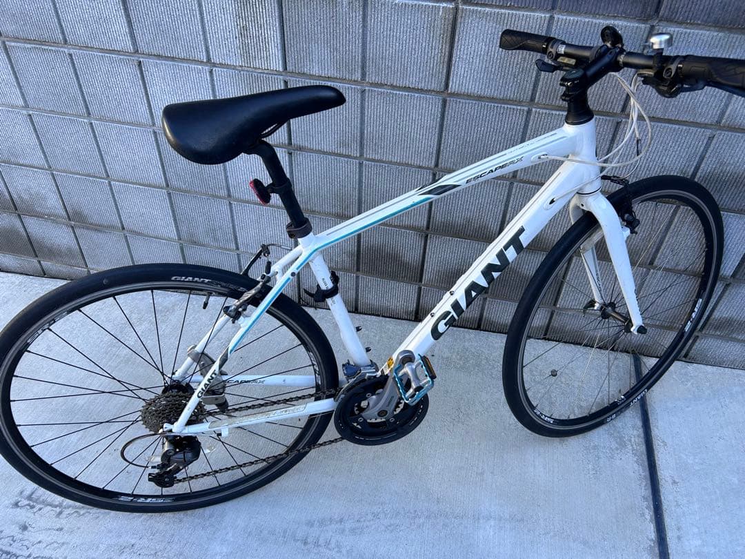 交渉可！GIANT ESCAPE RX3 ホワイト クロスバイク